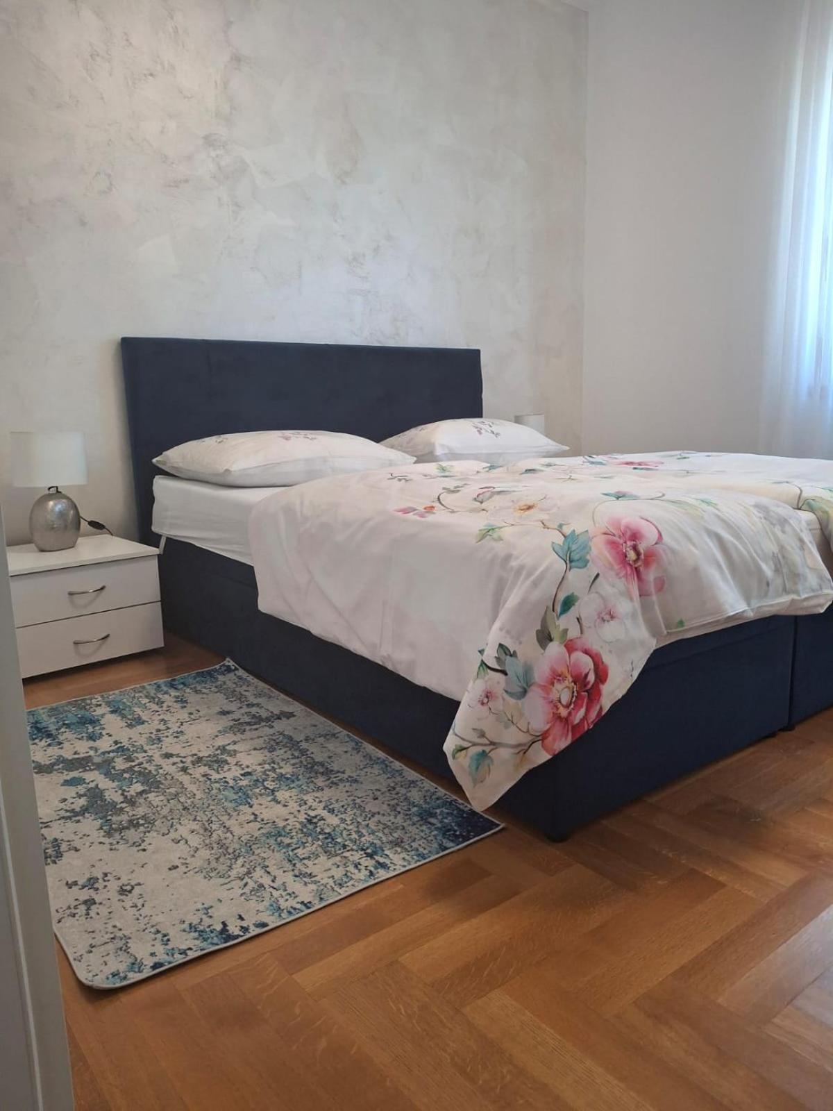 Apartments Leona Umag Exterior foto